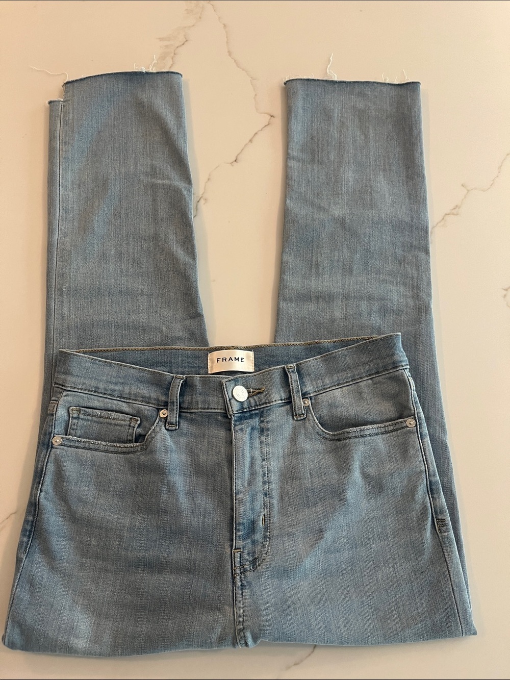 Frame Denim Le High Straight Crop Raw Cascade Hem Jeans in Light Wash 28 - Picture 6 of 14